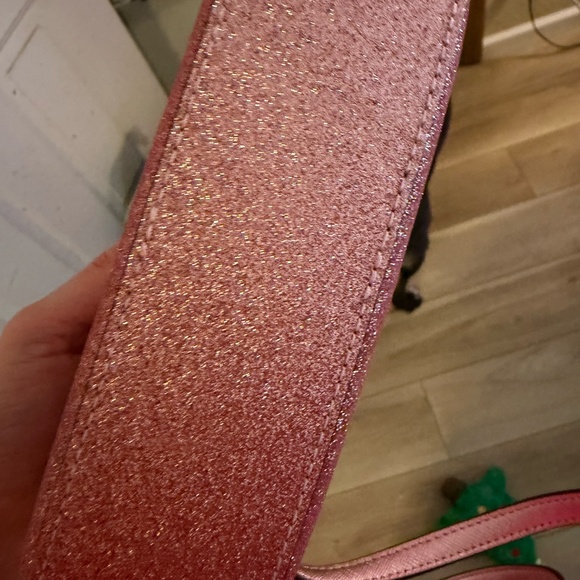 Kate Spade Glitter Camera Crossbody | Pink Sparkle | NWOT Condition - Picture 3 of 3
